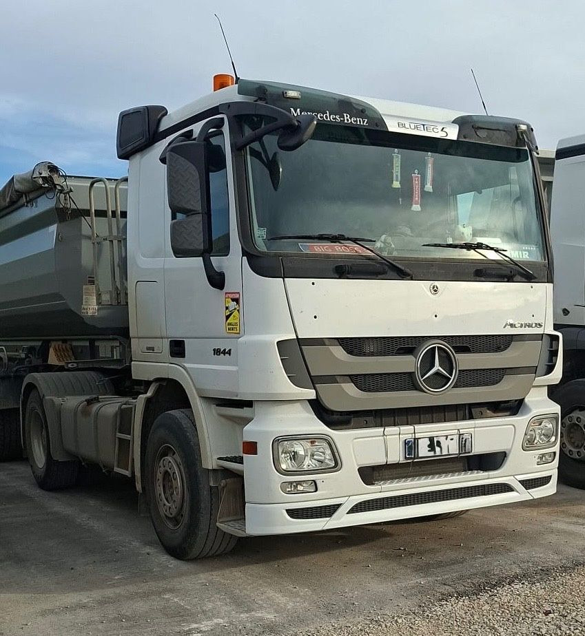 Mercedes-Benz Actros 1844 4x2, MP3, Euro 5 - Xe đầu kéo: hình 1 Mercedes-Benz Actros 1844 4x2, MP3, Euro 5 - Xe đầu kéo: hình 1