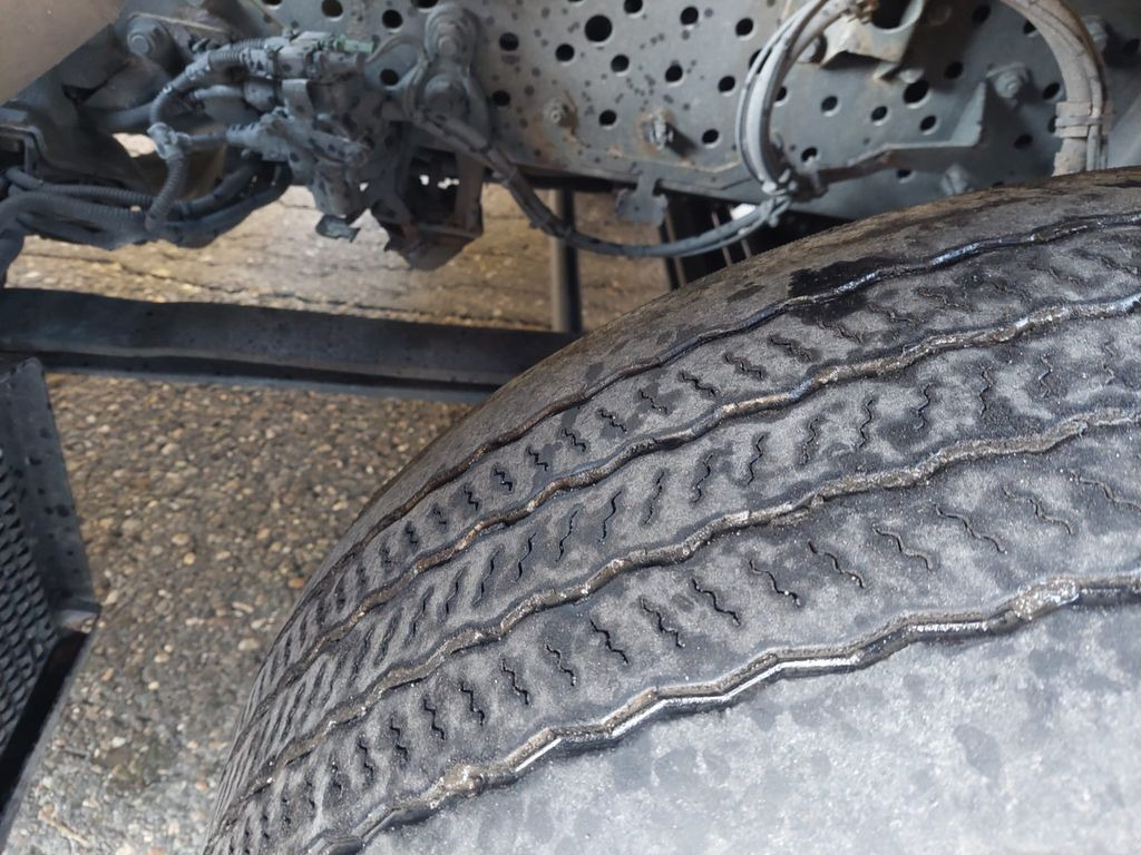 Xe đầu kéo Mercedes-Benz Actros 1845 4x2, E6, Retarder, Schubbodenhydraul: hình 16