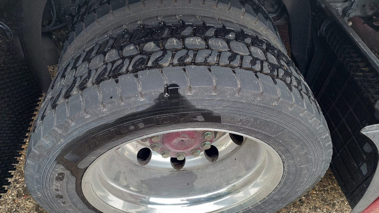 Xe đầu kéo Mercedes-Benz Actros 1848 4x2, E6,Lowliner,verstellbare Sattel: hình 8 Xe đầu kéo Mercedes-Benz Actros 1848 4x2, E6,Lowliner,verstellbare Sattel: hình 8