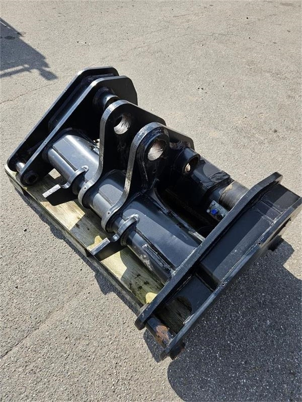 JCB TM 420 S Volvo hurtigskifte - Xe nhấc hình viễn vọng kính: hình 2 JCB TM 420 S Volvo hurtigskifte - Xe nhấc hình viễn vọng kính: hình 2