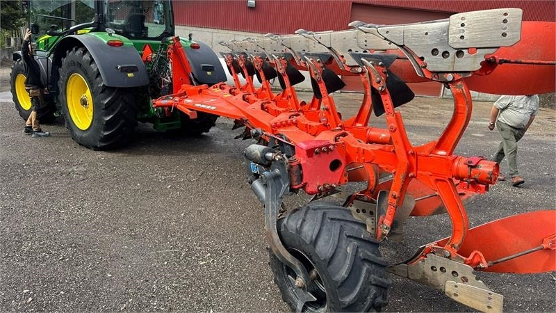 Kuhn Vari Master 183 6 Furet 183 - Cày: hình 1 Kuhn Vari Master 183 6 Furet 183 - Cày: hình 1