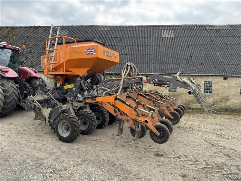 Mzuri Pro-Till 4T Med en del extra tilbehør/reserv - Máy gieo hạt: hình 2 Mzuri Pro-Till 4T Med en del extra tilbehør/reserv - Máy gieo hạt: hình 2