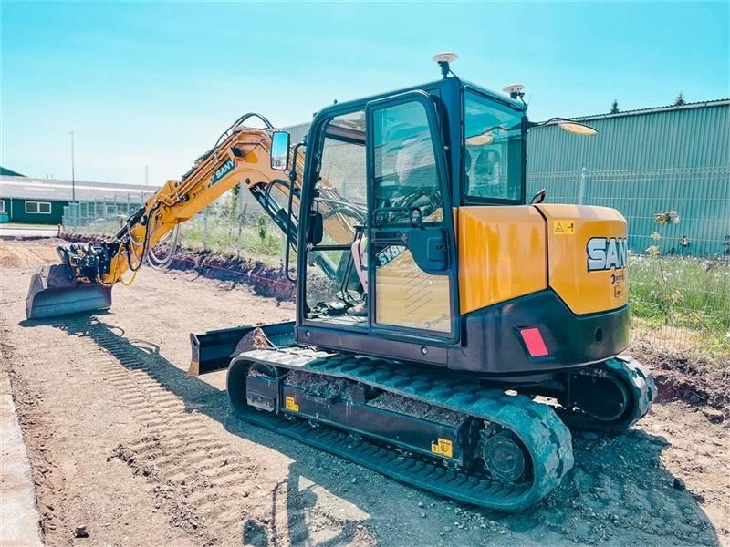 Sany SY80U - Máy xúc bánh xích: hình 2 Sany SY80U - Máy xúc bánh xích: hình 2