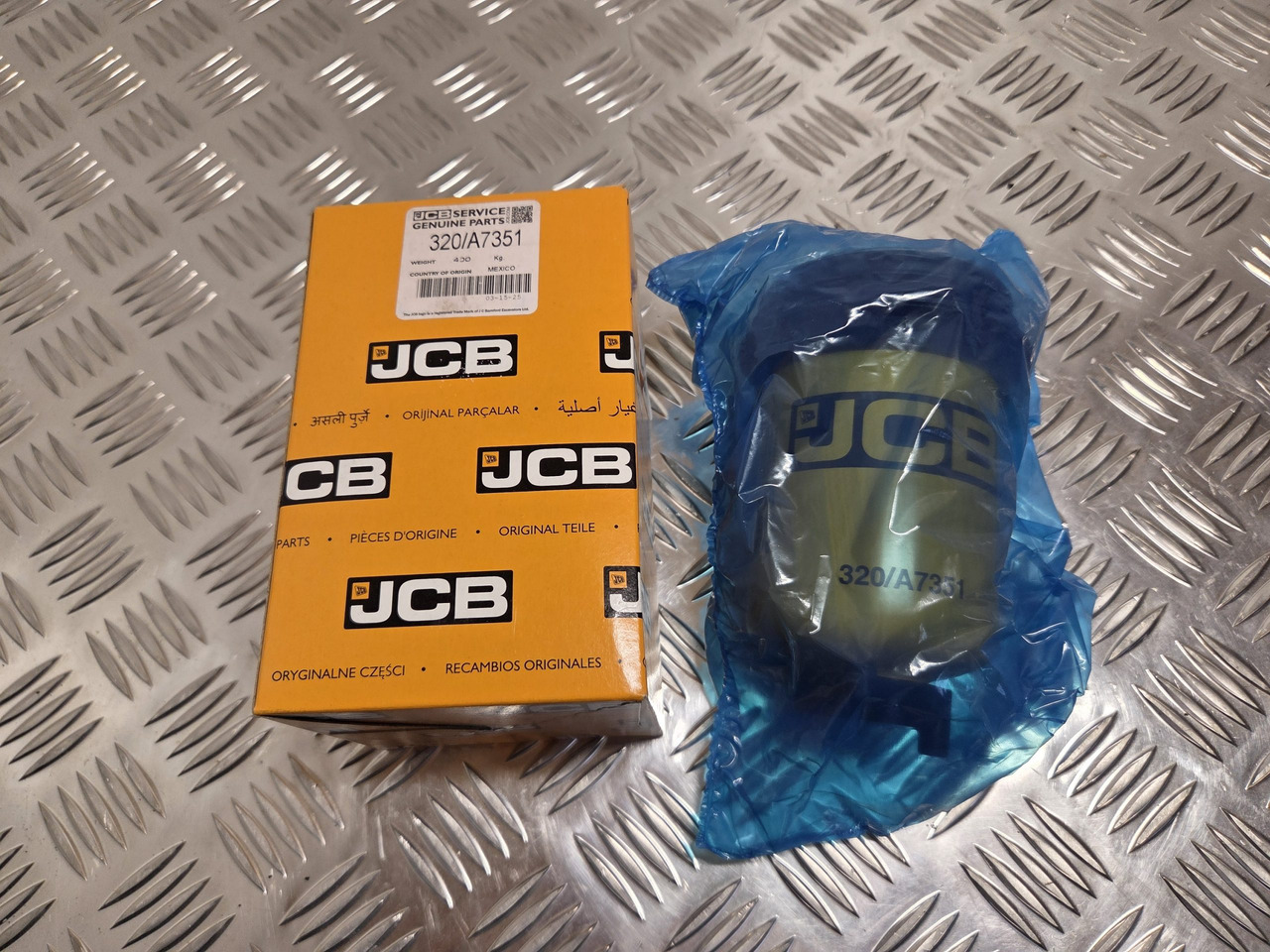 JCB T4 Fuel Filter 320/A7351 supersedes 320/07382 - Động cơ và các bộ phận cho Máy móc xây dựng: hình 1 JCB T4 Fuel Filter 320/A7351 supersedes 320/07382 - Động cơ và các bộ phận cho Máy móc xây dựng: hình 1