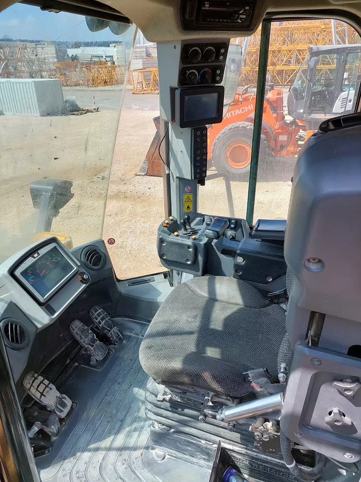 2015 Caterpillar 966M - Máy xúc lật bánh lốp: hình 5 2015 Caterpillar 966M - Máy xúc lật bánh lốp: hình 5