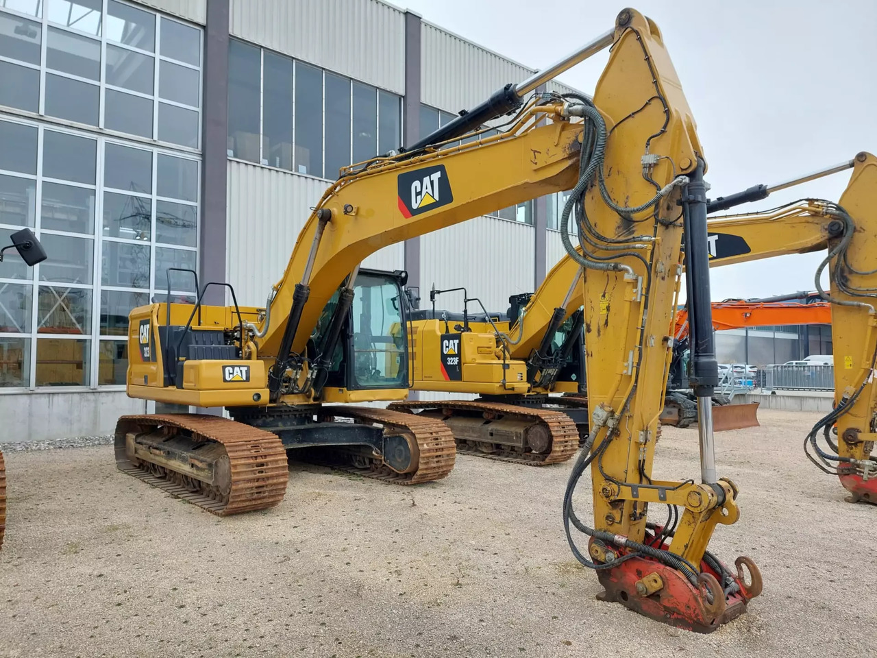 2019 Caterpillar 323 - Máy xúc bánh xích: hình 2 2019 Caterpillar 323 - Máy xúc bánh xích: hình 2
