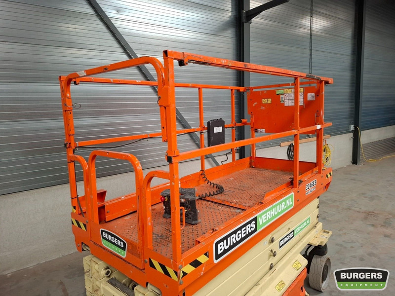 Máy nâng người hình kéo JLG 3246ES: hình 9