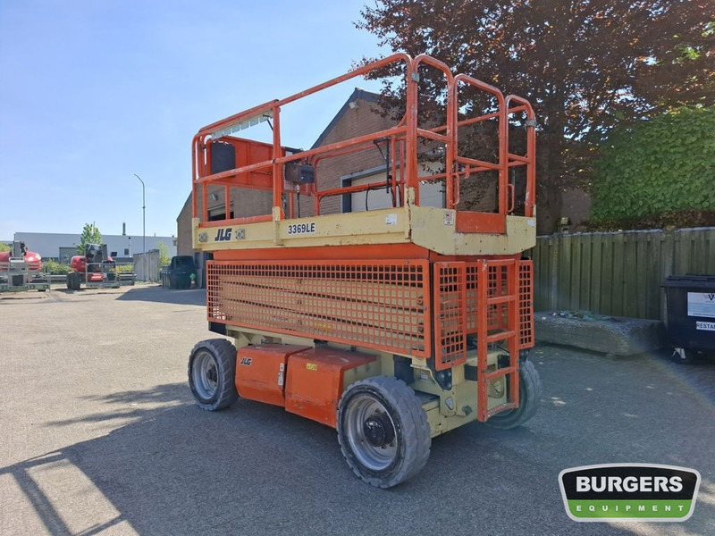 JLG 3369LE - Máy nâng người hình kéo: hình 4 JLG 3369LE - Máy nâng người hình kéo: hình 4