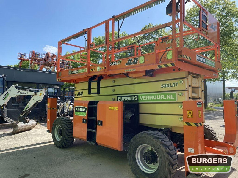 JLG 530LRT - Máy nâng người hình kéo: hình 4 JLG 530LRT - Máy nâng người hình kéo: hình 4