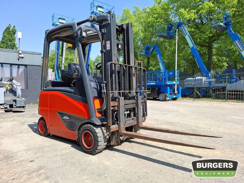 Linde E20PH - Xe nâng điện: hình 2 Linde E20PH - Xe nâng điện: hình 2