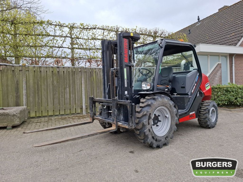 Manitou MC 25-4 D K ST5 S1 Buggy - Xe nâng địa hình gồ ghề: hình 1 Manitou MC 25-4 D K ST5 S1 Buggy - Xe nâng địa hình gồ ghề: hình 1