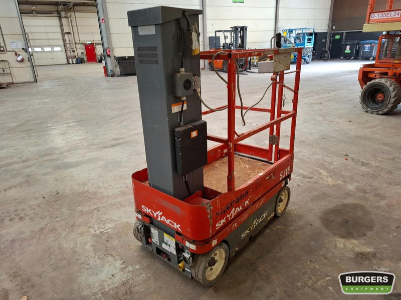 Skyjack SJ16 - Nền bục trên không: hình 3 Skyjack SJ16 - Nền bục trên không: hình 3