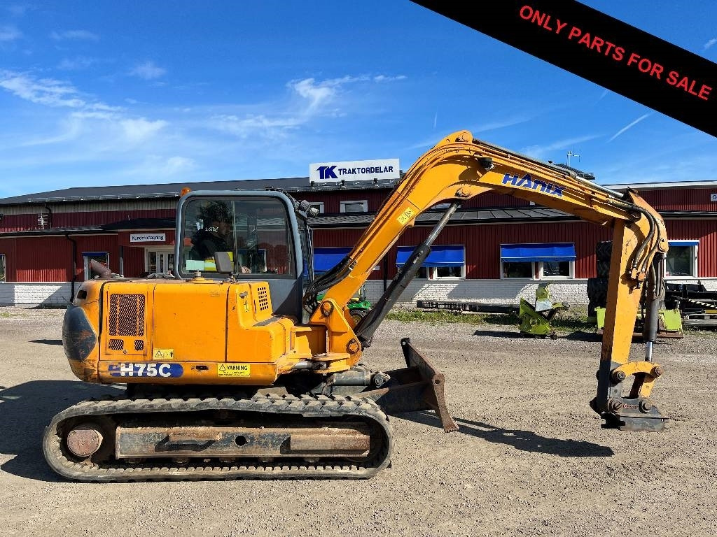 Hanix 75C Dismantled: only spare parts - Máy xúc bánh xích: hình 1 Hanix 75C Dismantled: only spare parts - Máy xúc bánh xích: hình 1