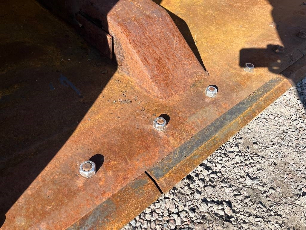 Högtippande skopa / Hightip bucket Renholmen - Gầu cho Máy móc xây dựng: hình 3 Högtippande skopa / Hightip bucket Renholmen - Gầu cho Máy móc xây dựng: hình 3