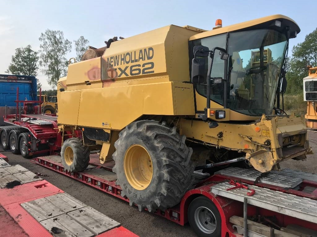 New Holland TX 62 Dismantled for spare parts - Máy gặt đập: hình 1 New Holland TX 62 Dismantled for spare parts - Máy gặt đập: hình 1