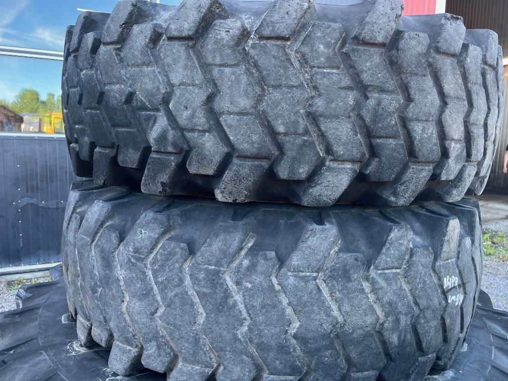 Nokian 18,4-34 14,9-24 till Volvo Bm 840 841 - Lốp cho Máy móc xây dựng: hình 4 Nokian 18,4-34 14,9-24 till Volvo Bm 840 841 - Lốp cho Máy móc xây dựng: hình 4