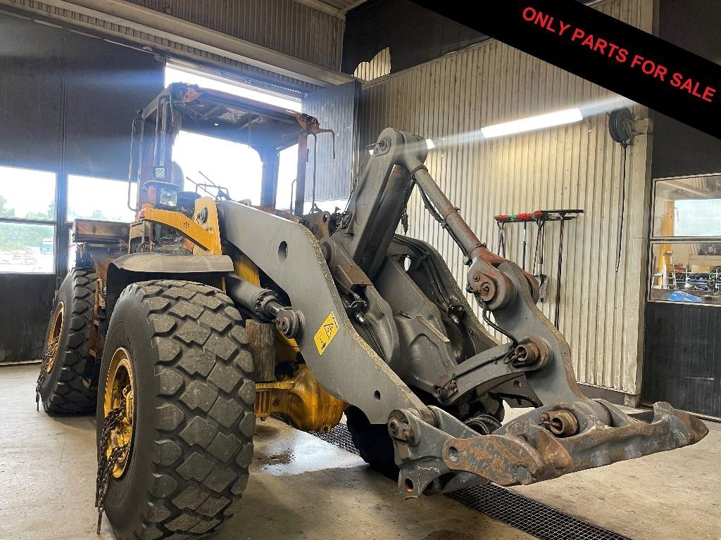 Volvo L 120 F Dismantled: only spare parts - Máy xúc lật bánh lốp: hình 1 Volvo L 120 F Dismantled: only spare parts - Máy xúc lật bánh lốp: hình 1