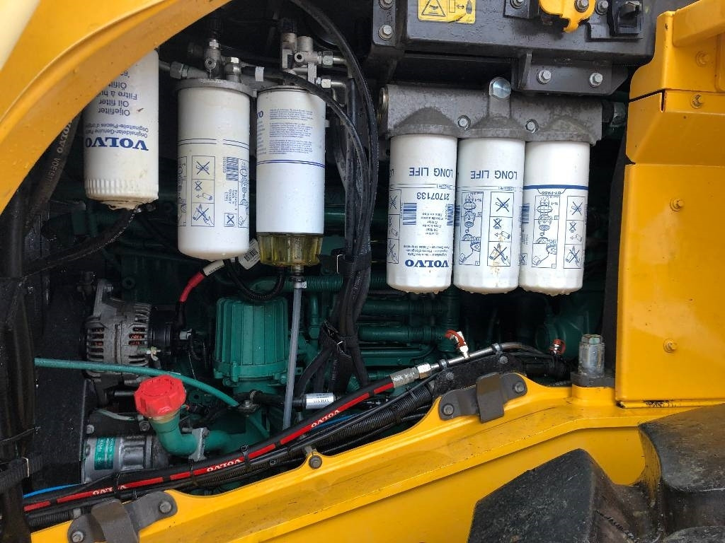 Volvo L 150 H Dismantled: only spare parts - Máy xúc lật bánh lốp: hình 2 Volvo L 150 H Dismantled: only spare parts - Máy xúc lật bánh lốp: hình 2