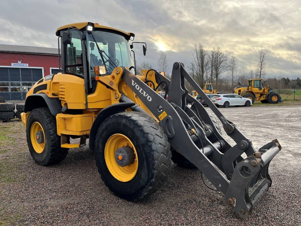 Volvo L 45 F LB - Máy xúc lật bánh lốp: hình 4 Volvo L 45 F LB - Máy xúc lật bánh lốp: hình 4