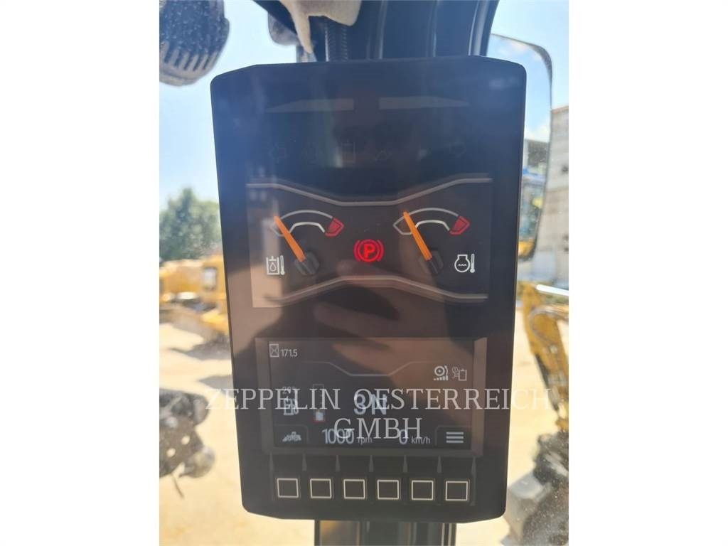 CAT 906-14 - Máy xúc lật bánh lốp: hình 5 CAT 906-14 - Máy xúc lật bánh lốp: hình 5