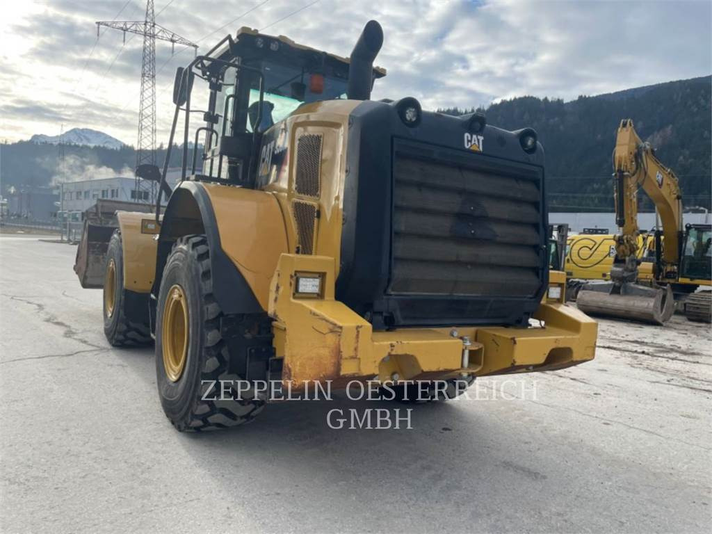 CAT 950M - Máy xúc lật bánh lốp: hình 3 CAT 950M - Máy xúc lật bánh lốp: hình 3