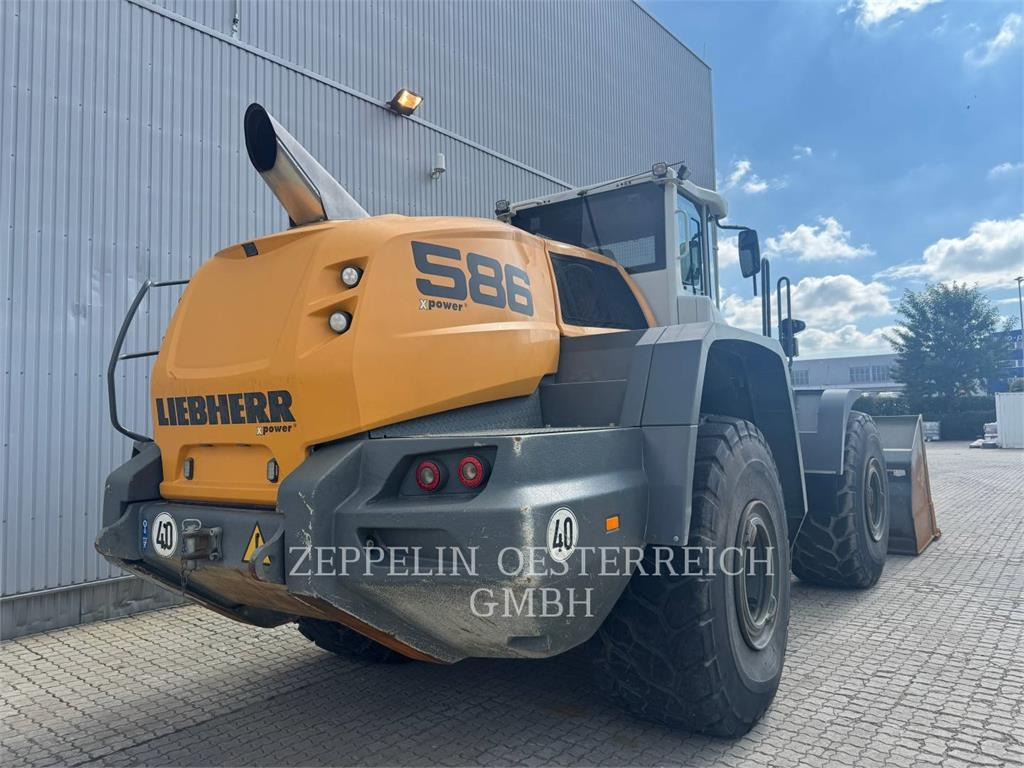 Liebherr L586 - Máy xúc lật bánh lốp: hình 3 Liebherr L586 - Máy xúc lật bánh lốp: hình 3