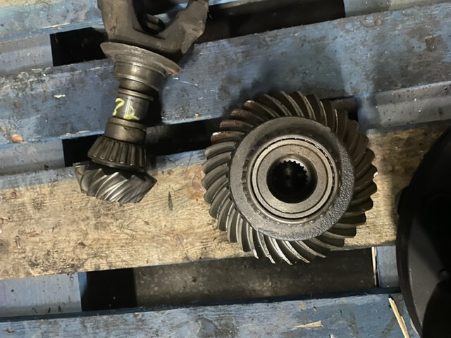 Bob Cat mechanizm róźnicowy Atak i talerz 14x32 - Bộ vi sai cho Máy móc xây dựng: hình 3 Bob Cat mechanizm róźnicowy Atak i talerz 14x32 - Bộ vi sai cho Máy móc xây dựng: hình 3