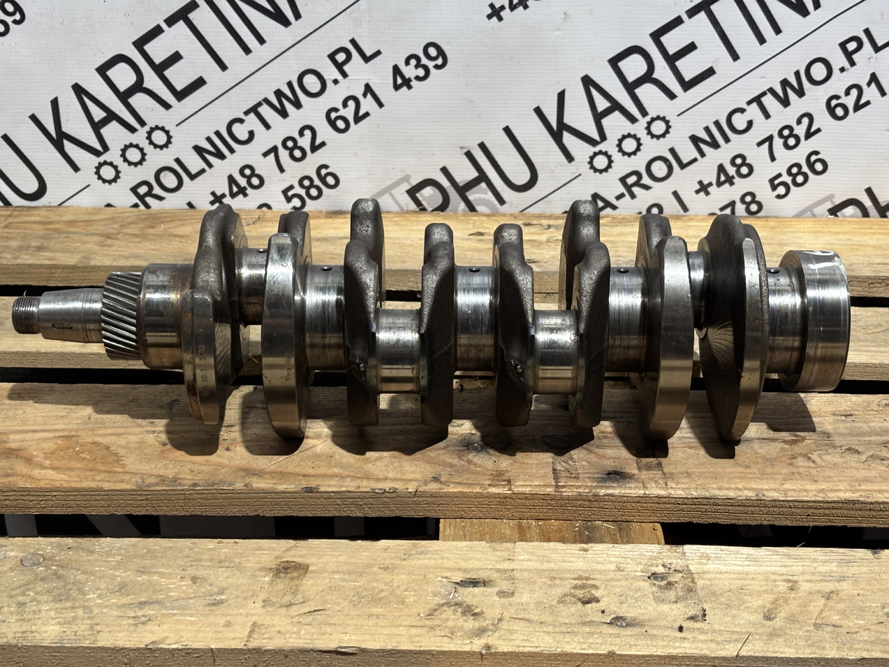 CAT CATERPILLAR Wał korbowy 3024C C2.2 308-1852 3081852 - Trục khuỷu cho Máy móc nông nghiệp: hình 1 CAT CATERPILLAR Wał korbowy 3024C C2.2 308-1852 3081852 - Trục khuỷu cho Máy móc nông nghiệp: hình 1