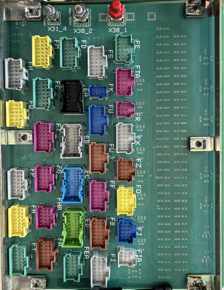CLAAS 0000173100 Zentralelektrik Płyta Centralna Elektronika - ECU cho Máy móc nông nghiệp: hình 2 CLAAS 0000173100 Zentralelektrik Płyta Centralna Elektronika - ECU cho Máy móc nông nghiệp: hình 2