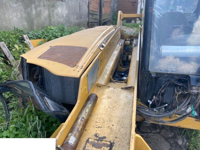 Cat TH220B - Maska - Nắp máy cho Xe nhấc hình viễn vọng kính: hình 2 Cat TH220B - Maska - Nắp máy cho Xe nhấc hình viễn vọng kính: hình 2