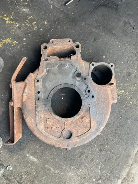 Claas Dominator obudowa koła zamachowego Mercedes OM352 - Bánh đà cho Máy gặt đập: hình 3 Claas Dominator obudowa koła zamachowego Mercedes OM352 - Bánh đà cho Máy gặt đập: hình 3