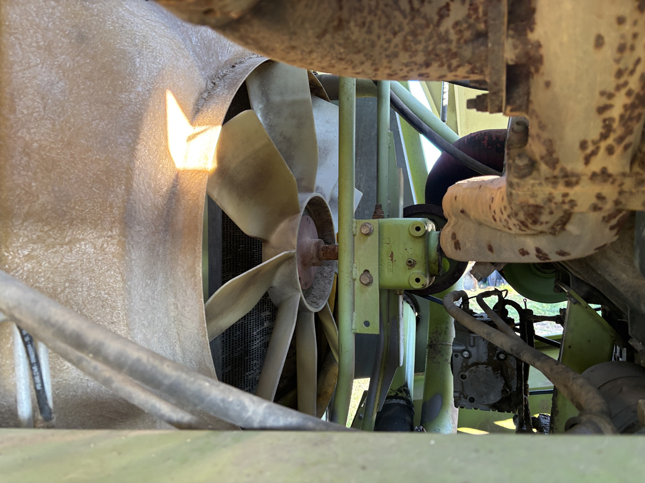 Claas Jaguar 820 840 860 Sprężarka Klimatyzacji 00 0625 999 1 0006259991 - Lốc điều hòa cho Máy móc nông nghiệp: hình 3 Claas Jaguar 820 840 860 Sprężarka Klimatyzacji 00 0625 999 1 0006259991 - Lốc điều hòa cho Máy móc nông nghiệp: hình 3