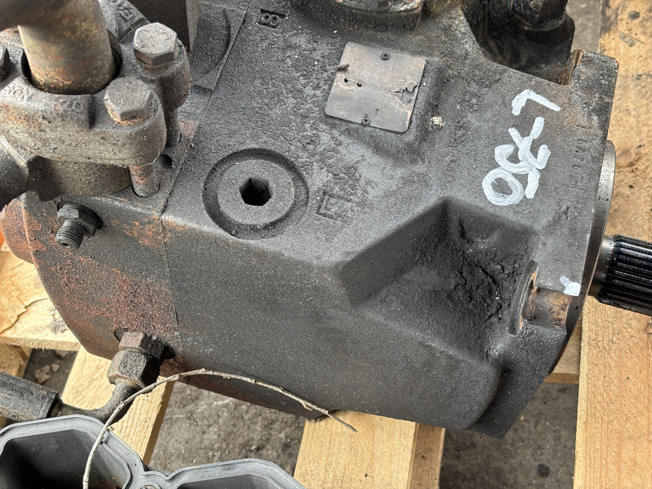 Claas Lexion 620 630 650 660 670 750 760 Pompa Hydrauliczna Hydrostat 0018024651 CZĘŚCI - Bơm thủy lực cho Máy móc nông nghiệp: hình 4 Claas Lexion 620 630 650 660 670 750 760 Pompa Hydrauliczna Hydrostat 0018024651 CZĘŚCI - Bơm thủy lực cho Máy móc nông nghiệp: hình 4