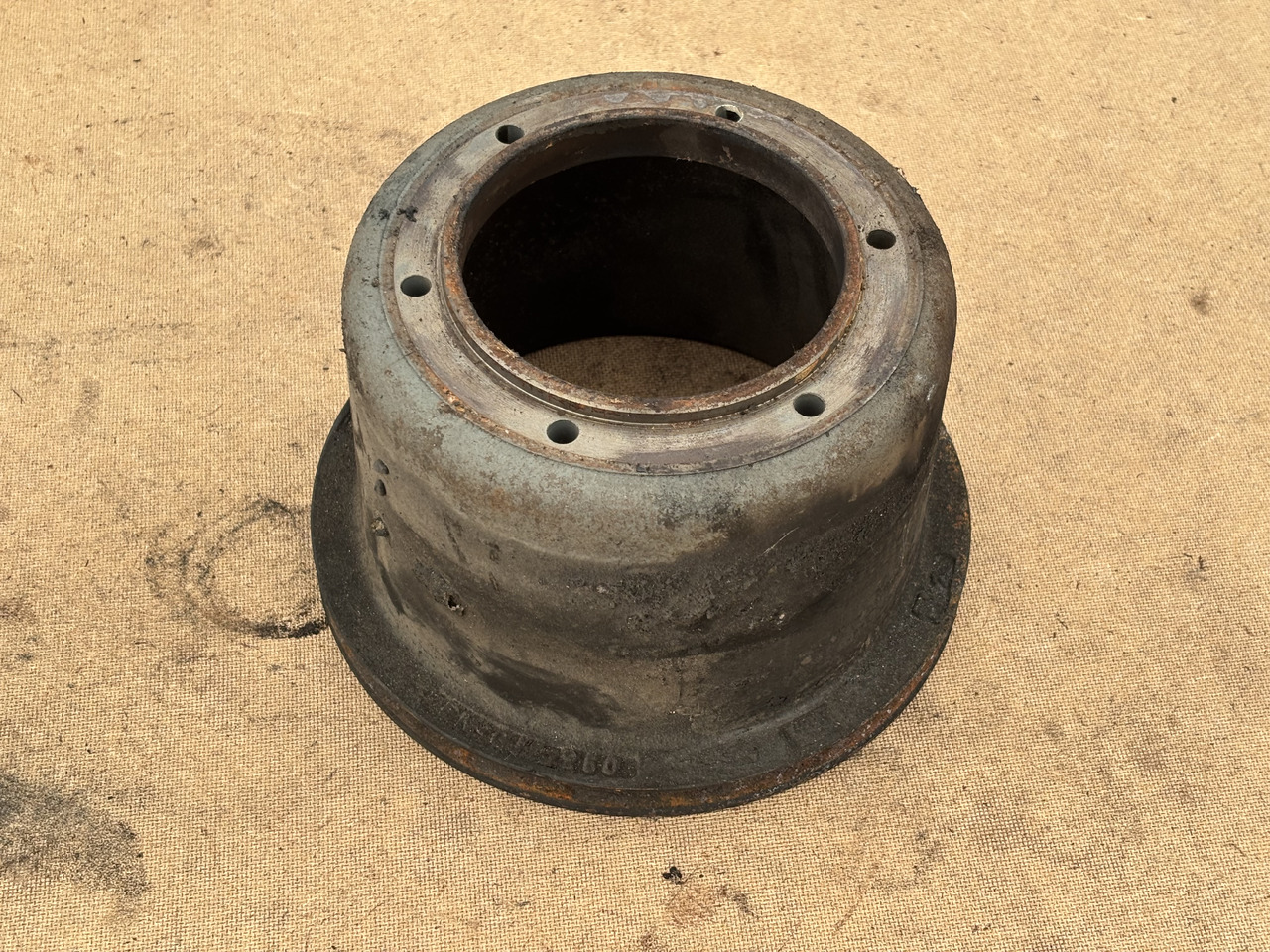 Claas Lexion 780 Koło pasowe Dzwon 00 0780 086 0    0007800860 - Dây curoa cho Máy gặt đập: hình 1 Claas Lexion 780 Koło pasowe Dzwon 00 0780 086 0    0007800860 - Dây curoa cho Máy gặt đập: hình 1