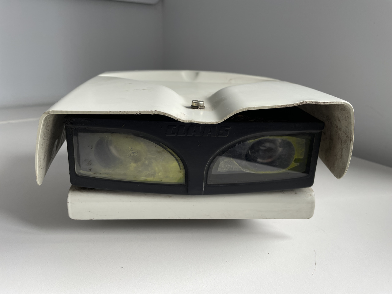 Claas Lexion - Laser Pilot Sensor 0160660 0018116291 - Bộ cảm biến cho Máy gặt đập: hình 1 Claas Lexion - Laser Pilot Sensor 0160660 0018116291 - Bộ cảm biến cho Máy gặt đập: hình 1