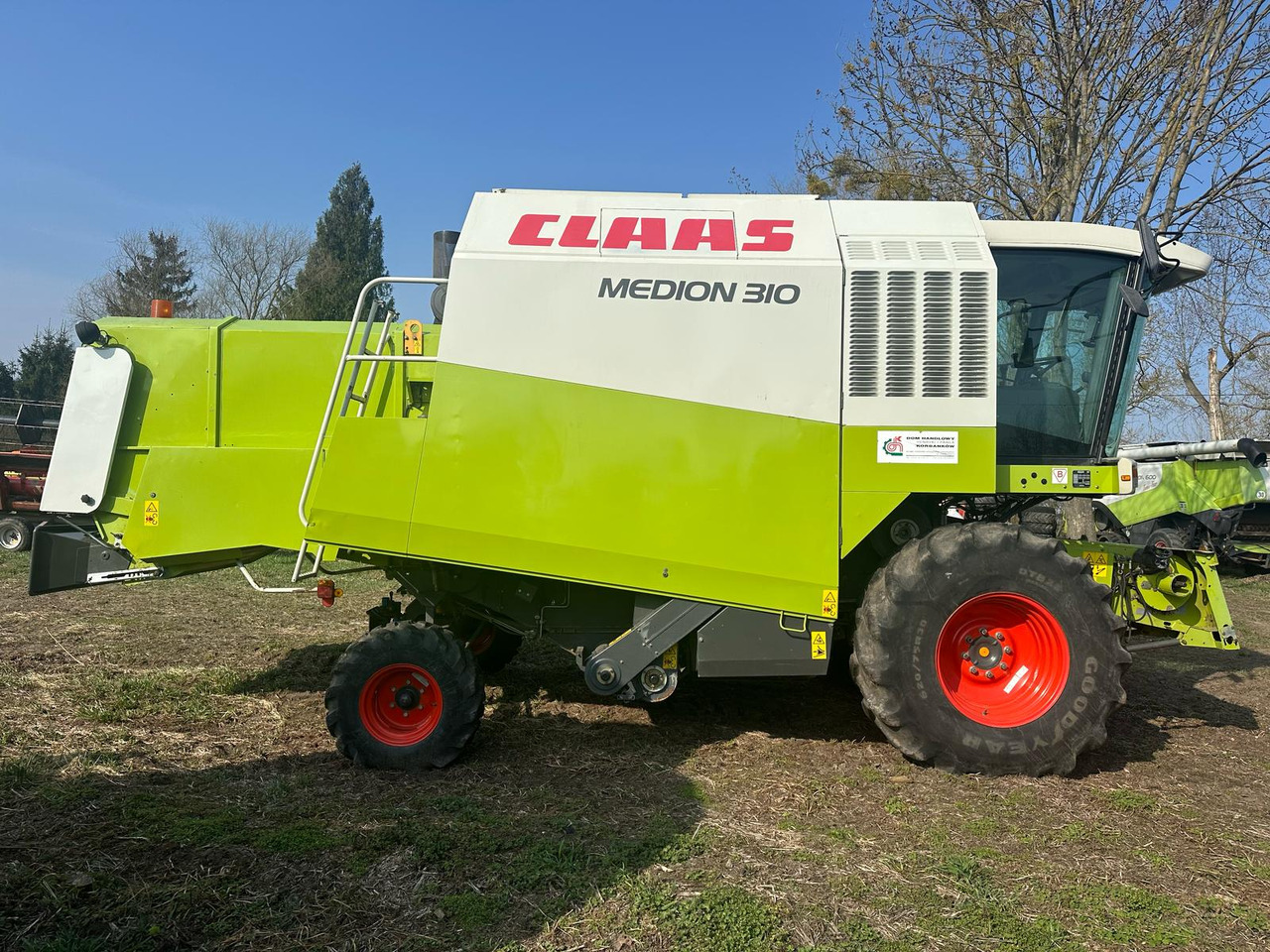 Claas Medion 310 z roku 2002. - Máy gặt đập: hình 4 Claas Medion 310 z roku 2002. - Máy gặt đập: hình 4