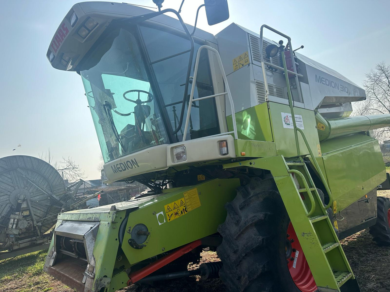Claas Medion 310 z roku 2002. - Máy gặt đập: hình 2 Claas Medion 310 z roku 2002. - Máy gặt đập: hình 2