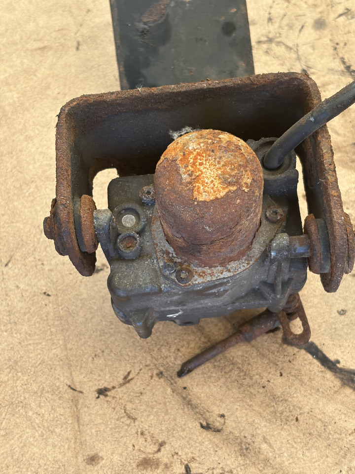 Cummins 8.3 6CT 6CTA 6CTAA Elektroniczny pedał gazu VDO 408.422/6/1 - Bàn đạp: hình 3 Cummins 8.3 6CT 6CTA 6CTAA Elektroniczny pedał gazu VDO 408.422/6/1 - Bàn đạp: hình 3