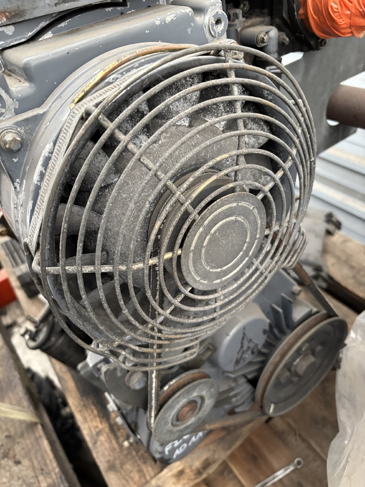 Deutz F2L1011 Silnik Blok Koło Zamachowe Tłok Pokrywa CZĘŚCI - Bánh đà cho Máy móc nông nghiệp: hình 4 Deutz F2L1011 Silnik Blok Koło Zamachowe Tłok Pokrywa CZĘŚCI - Bánh đà cho Máy móc nông nghiệp: hình 4