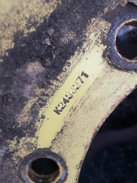 Felga 15x24 john deere 3200 , 3215 , 3220, 3400 , 3415 , 3420 - Vành cho Máy móc nông nghiệp: hình 2 Felga 15x24 john deere 3200 , 3215 , 3220, 3400 , 3415 , 3420 - Vành cho Máy móc nông nghiệp: hình 2