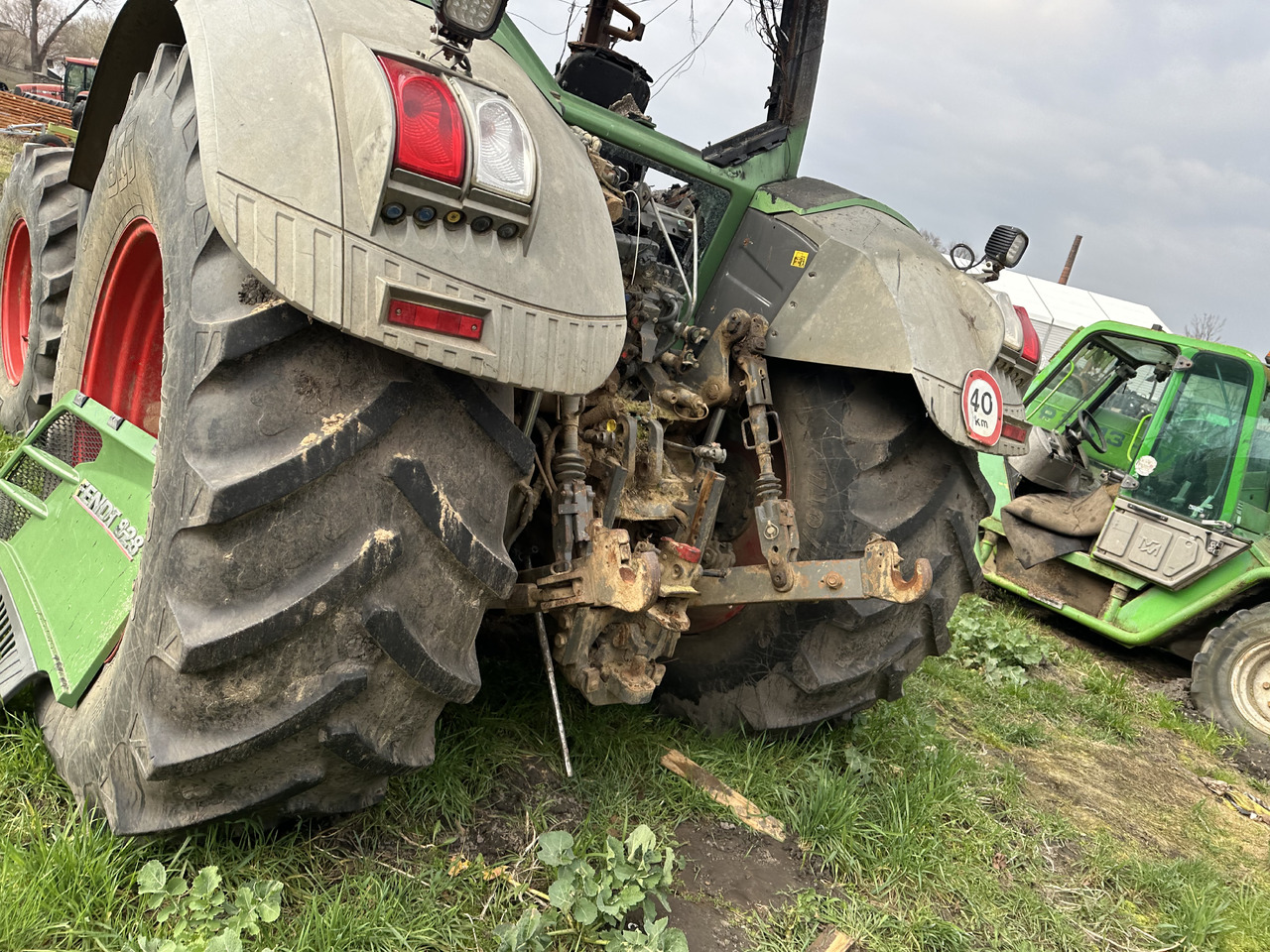 Fendt 828 Vario części zwolnica zwrotnica , skrzynia biegów , silnik , most napędowy przedni i tylni - Mô tơ di chuyển cho Máy móc nông nghiệp: hình 2 Fendt 828 Vario części zwolnica zwrotnica , skrzynia biegów , silnik , most napędowy przedni i tylni - Mô tơ di chuyển cho Máy móc nông nghiệp: hình 2