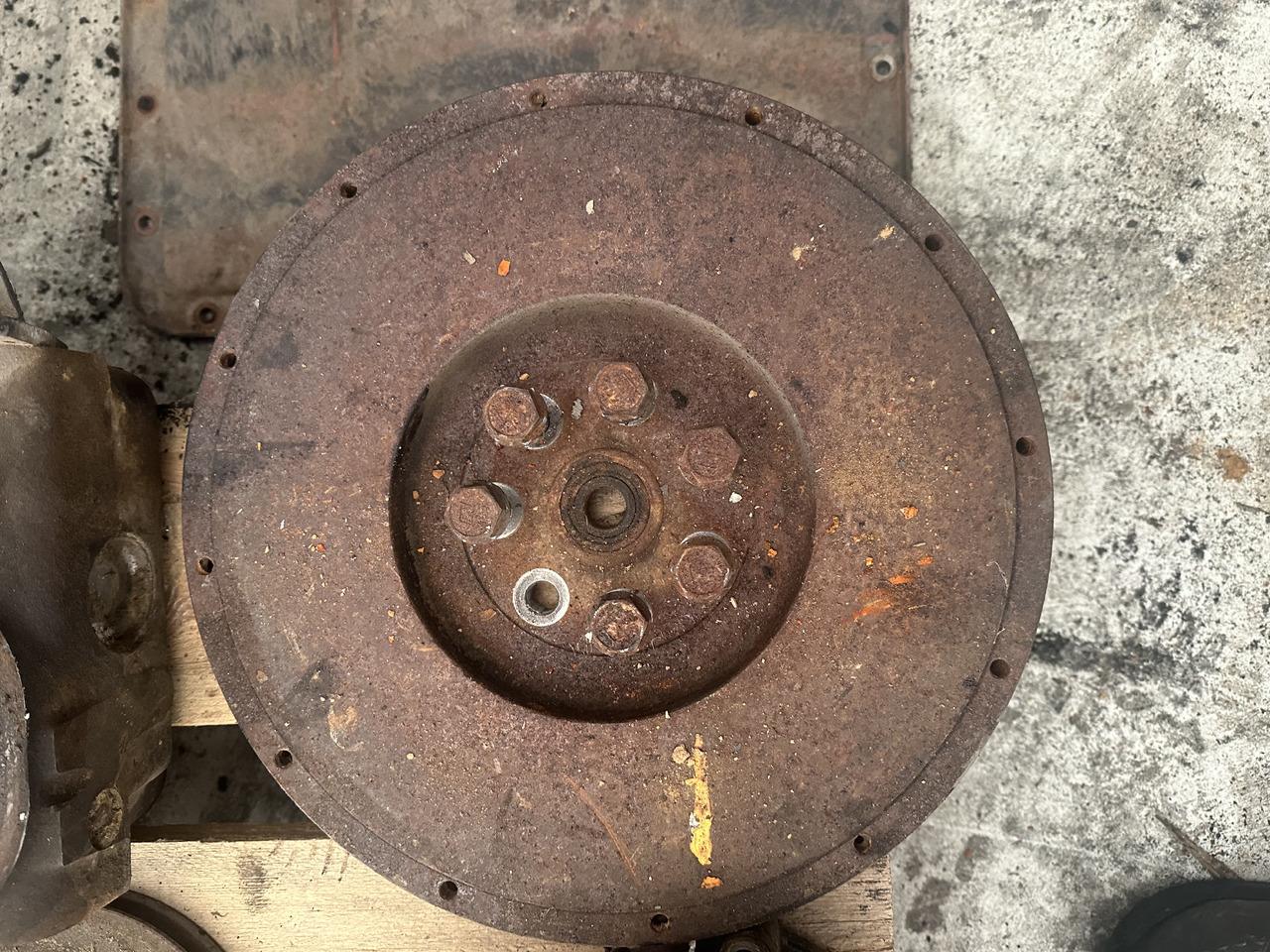 Fiat 780dt Fiat 8045 korbowód koło zamachowe , kolektor wydechowy - Bánh đà cho Máy móc nông nghiệp: hình 2 Fiat 780dt Fiat 8045 korbowód koło zamachowe , kolektor wydechowy - Bánh đà cho Máy móc nông nghiệp: hình 2