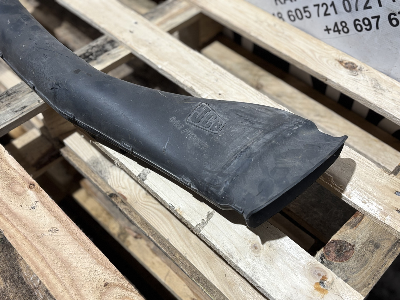 JCB 332/F0077 Kanał Rura Wlotowa - Ống nạp khí cho Máy móc xây dựng: hình 3 JCB 332/F0077 Kanał Rura Wlotowa - Ống nạp khí cho Máy móc xây dựng: hình 3