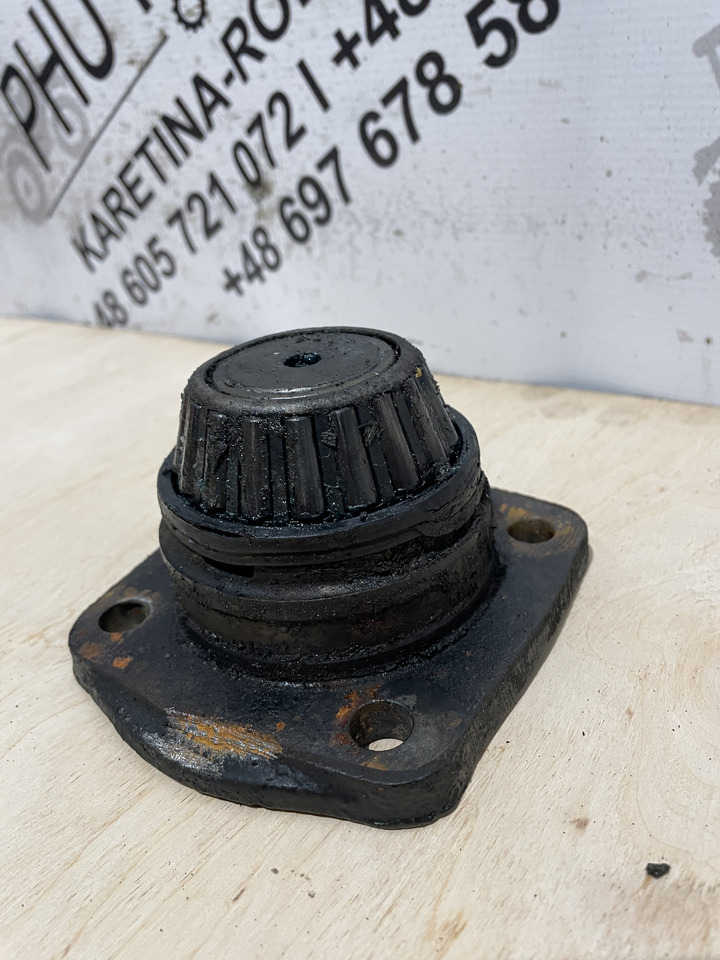 JCB 531-70 540-70 530-70 - mocowanie zwrotnicy zwrotnica 458/20061 - Ngõng moay ơ cho Máy móc nông nghiệp: hình 1 JCB 531-70 540-70 530-70 - mocowanie zwrotnicy zwrotnica 458/20061 - Ngõng moay ơ cho Máy móc nông nghiệp: hình 1