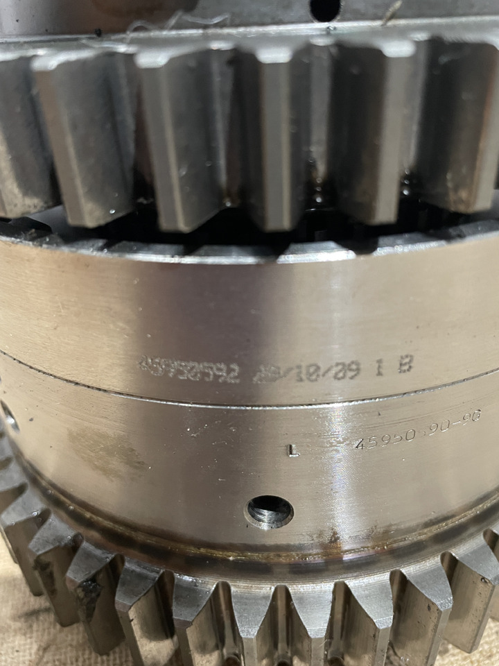 JCB Fastrac - kosz skrzyni biegów 459/50592 - Hộp số và các bộ phận cho Máy cày: hình 2 JCB Fastrac - kosz skrzyni biegów 459/50592 - Hộp số và các bộ phận cho Máy cày: hình 2