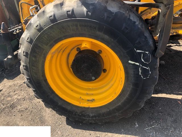 JCB - Koło ~ Opona 460/70 R24 - Felga 16x24 - Bánh xe cho Thiết bị xử lý vật liệu: hình 5 JCB - Koło ~ Opona 460/70 R24 - Felga 16x24 - Bánh xe cho Thiết bị xử lý vật liệu: hình 5
