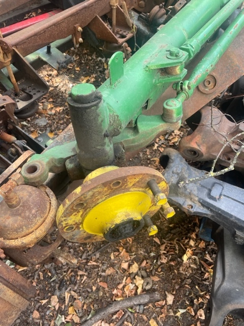John Deere 1065 | 1075 - Zwrotnica | Piasta - Ngõng moay ơ cho Máy móc nông nghiệp: hình 1 John Deere 1065 | 1075 - Zwrotnica | Piasta - Ngõng moay ơ cho Máy móc nông nghiệp: hình 1