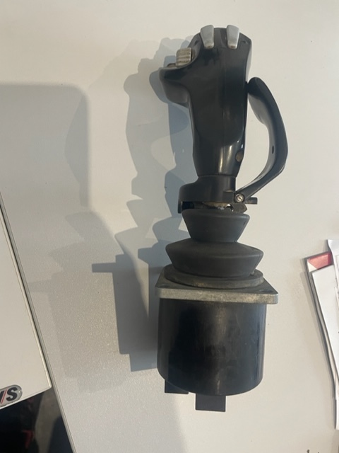 John Deere 3420 Joystick | Dźojstik AZ61613 - Cần số cho Máy cày: hình 1 John Deere 3420 Joystick | Dźojstik AZ61613 - Cần số cho Máy cày: hình 1