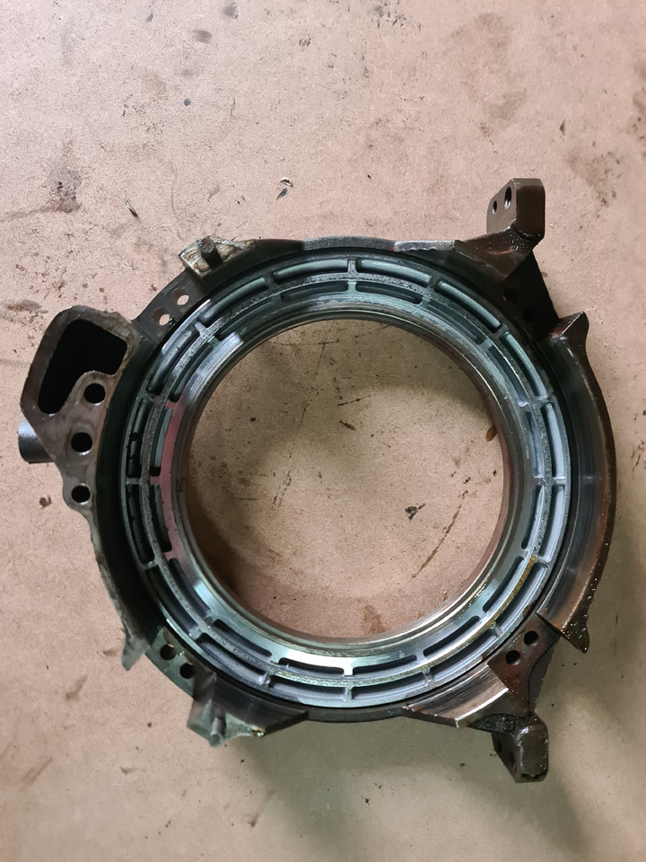 John Deere 4650, 4850 Obudowa Tłoka Hamulcowego R72044 - Phụ tùng phanh cho Máy móc nông nghiệp: hình 3 John Deere 4650, 4850 Obudowa Tłoka Hamulcowego R72044 - Phụ tùng phanh cho Máy móc nông nghiệp: hình 3