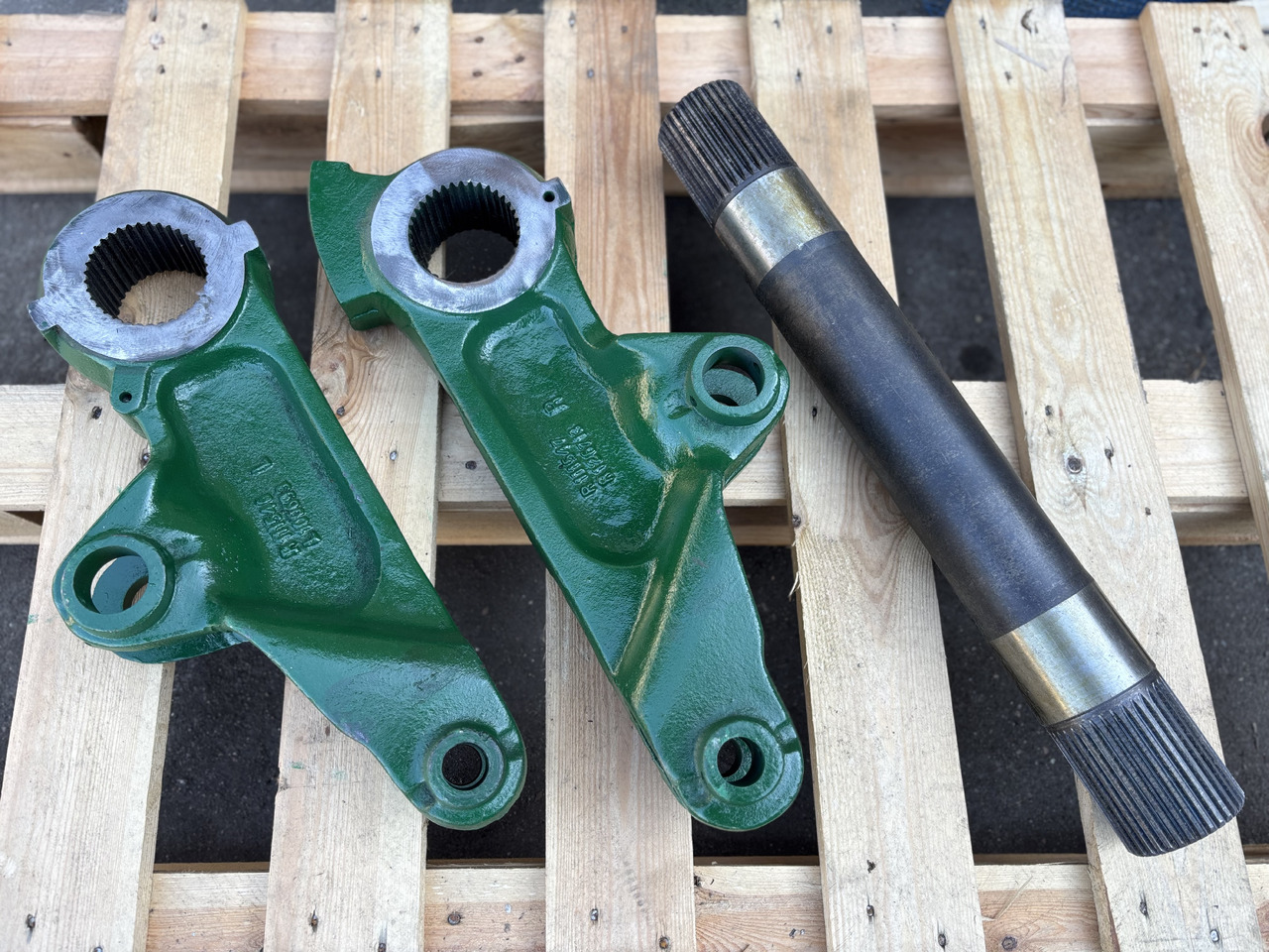 John Deere 6800 6900 7000 Wałek + ramiona podnośnika komplet R126713 L100694 - Thanh mô-men xoắn cho Máy móc nông nghiệp: hình 3 John Deere 6800 6900 7000 Wałek + ramiona podnośnika komplet R126713 L100694 - Thanh mô-men xoắn cho Máy móc nông nghiệp: hình 3